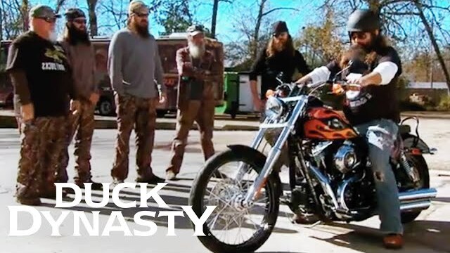 Duck Dynasty: Willie and the Motorcycle