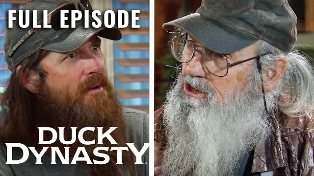 The Search for Disappearing Items (S11, E13) | Full Episode | Duck Dynasty