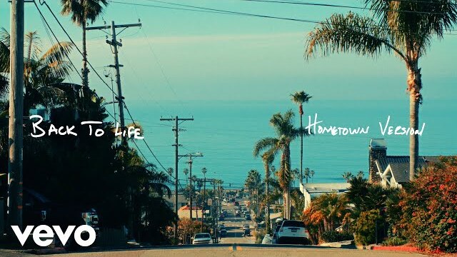 Phil Wickham - BACK TO LIFE • HOMETOWN VERSION (Official Lyric Video)