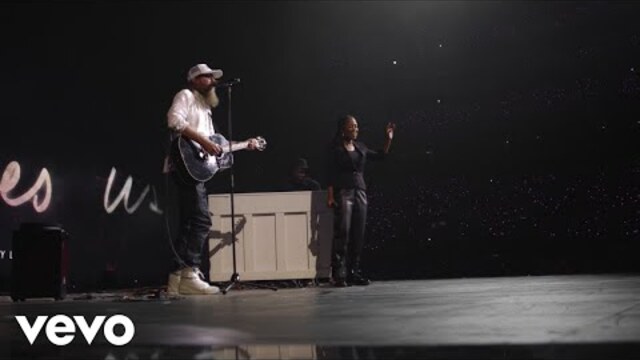 Passion, Crowder, Chidima - God Really Loves Us (Live From Passion 2022)