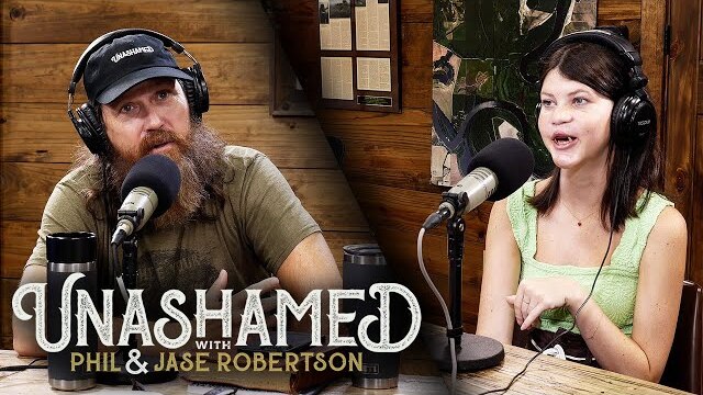 Mia Robertson Makes Her ‘Unashamed’ Debut & What Did Jase Do for His Bachelor Party?? | Ep 752