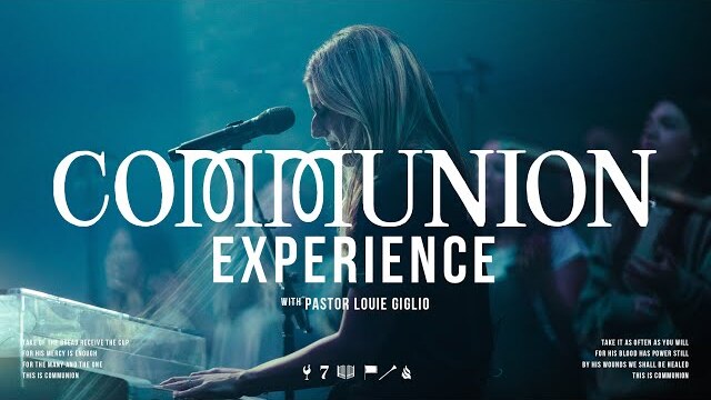 Brooke Ligertwood - Communion Experience (with Pastor Louie Giglio)