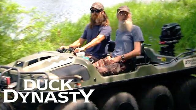 Duck Dynasty: Jase Buys "The Ultimate Redneck Chariot"