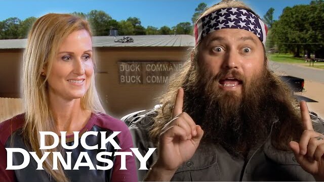 Willie Hires a NEW Assistant (Season 5) | Duck Dynasty