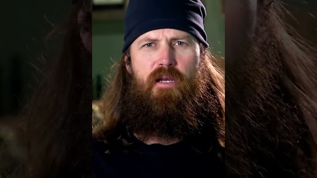 “Jase is Delusional When it Comes to Childhood Memories” | Duck Dynasty | #shorts