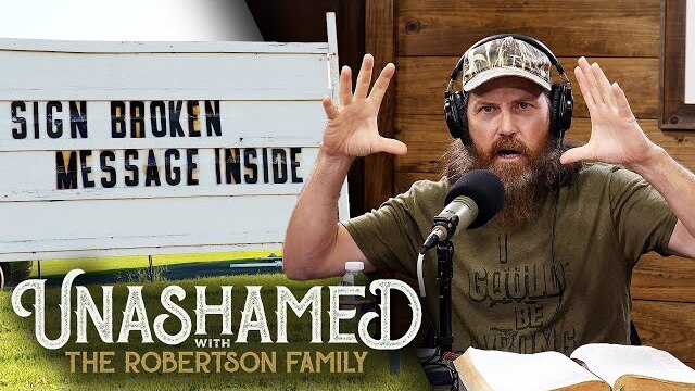 Phil Wakes Up with a ‘Sizzle’ & Jase Is Triggered by an Aggressive Church Marquee | Ep 855