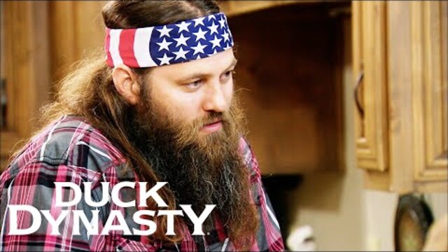 Duck Dynasty: Willie Helps His Son with His Speech