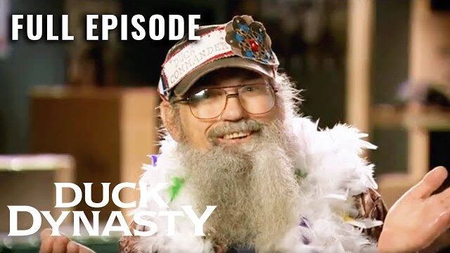Duck Dynasty: The Guys Prep Martin for a Date (S4, E2) | Full Episode
