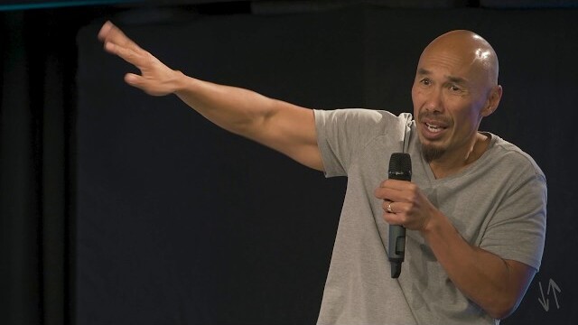 Francis Chan - How to reach the millennial generation for Christ