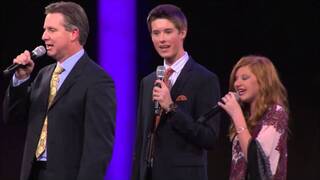 Mylon Hayes Family "Oh What a Morning" at NQC 2015