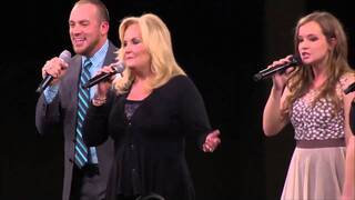 Karen Peck and New River "We Shall Wear a Robe and Crown" at NQC 2015